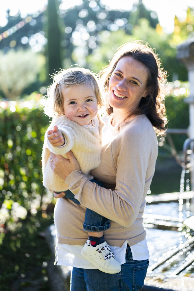 Photographe grossesse à Barbentane Photo lifestyle de grossesse en famille à Barbentane